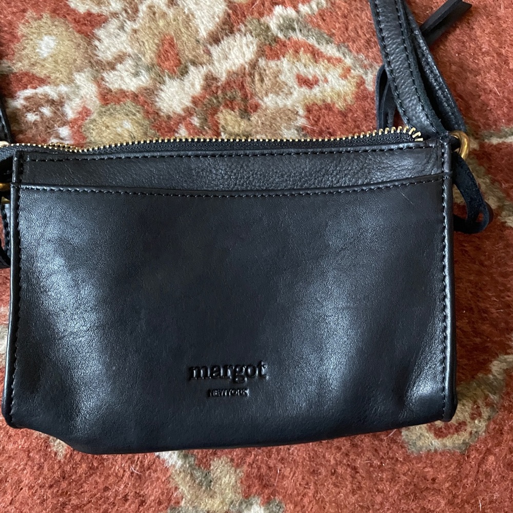 Margot New York Aiden Black Crossbody Wallet Bag - Picture 2 of 8